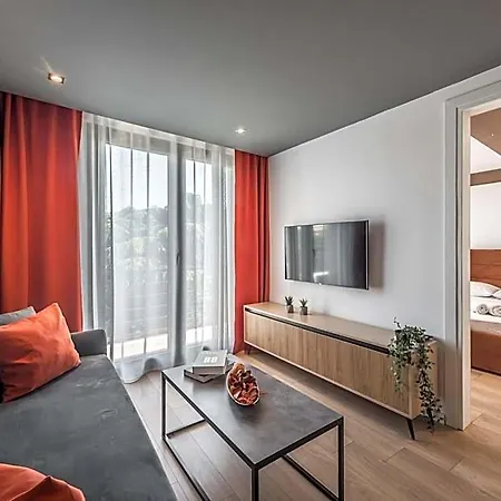 Hotel Cozy Center 3*